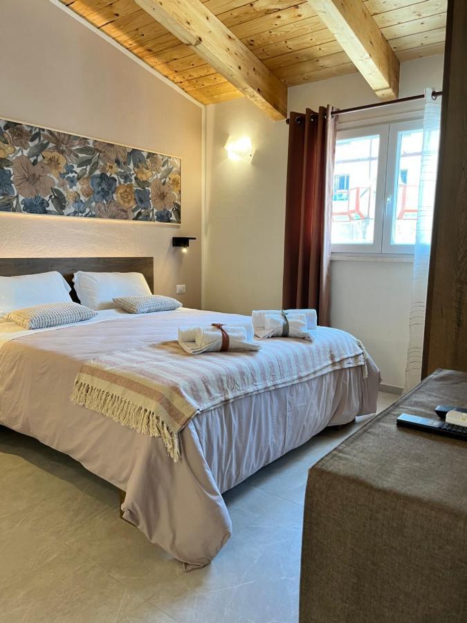 Algueroof Bed & Breakfast ภายนอก รูปภาพ